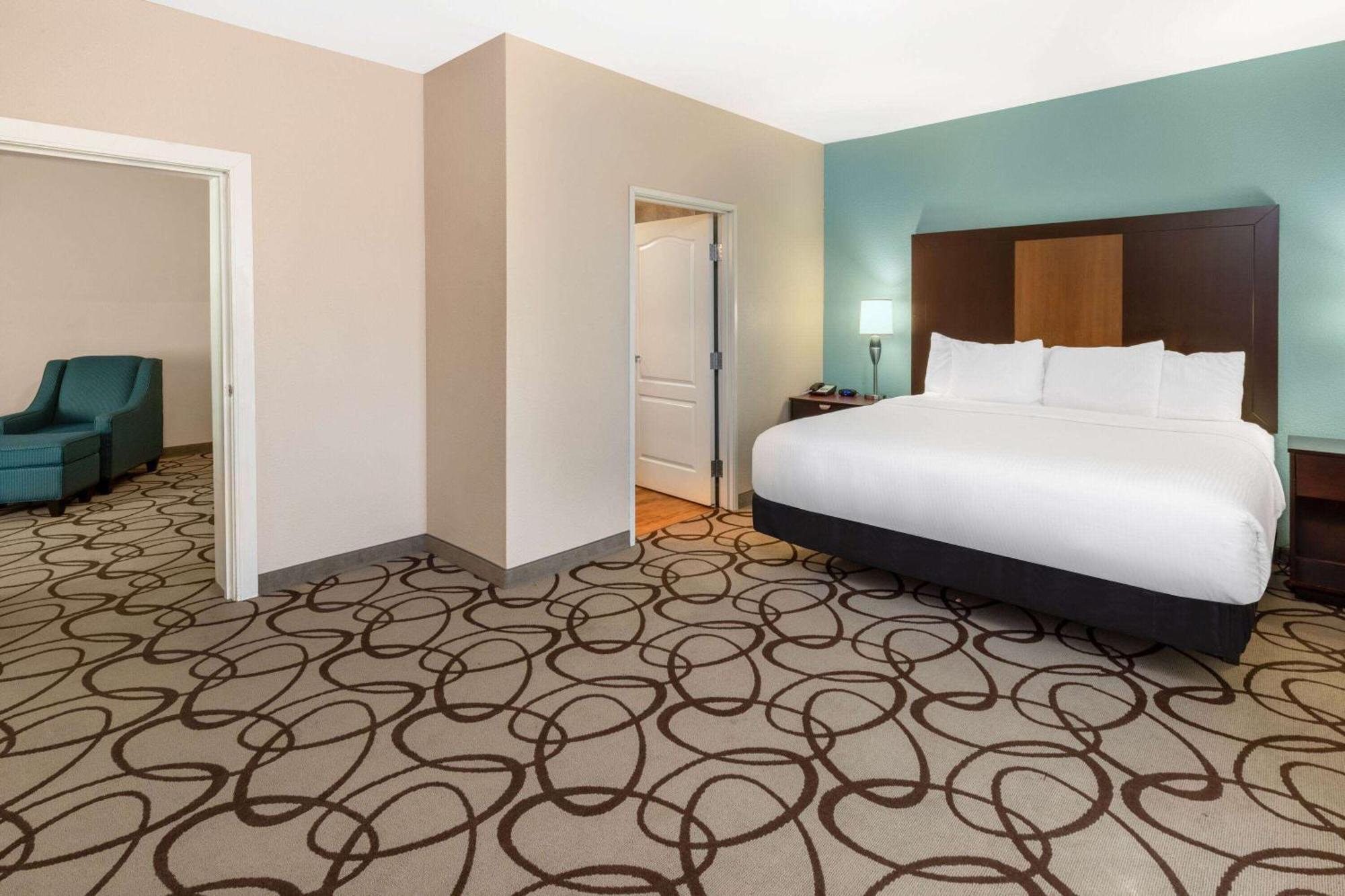 La Quinta By Wyndham Fort Worth - Lake Worth Екстериор снимка